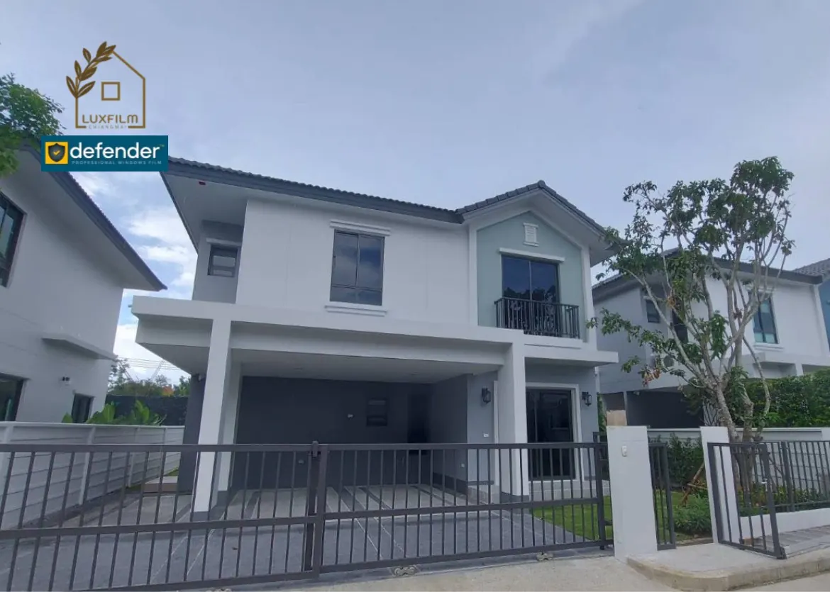 ฟิล์มติดบ้านเดี่ยวในหมู่บ้านจัดสรร เชียงใหม่ ลำพูน